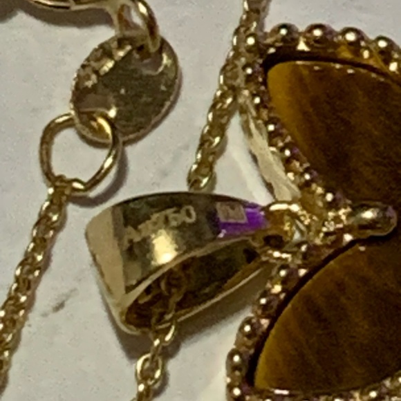 18k Solid Gold Butterfly Set - Picture 6 of 6